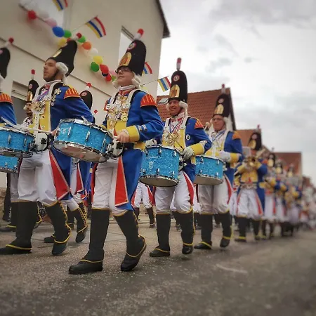 Gonsenheim 1-zimmer Nah Am Wald Lägenhet *