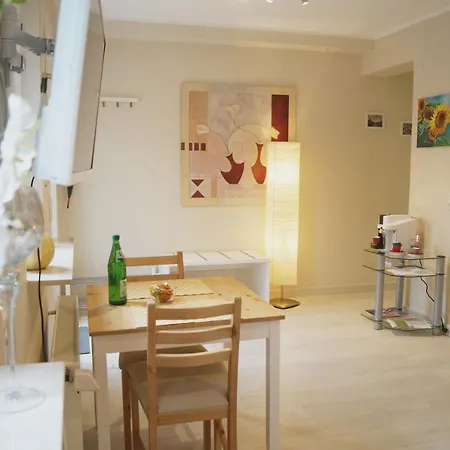 Gonsenheim 1-zimmer Nah Am Wald Lägenhet *